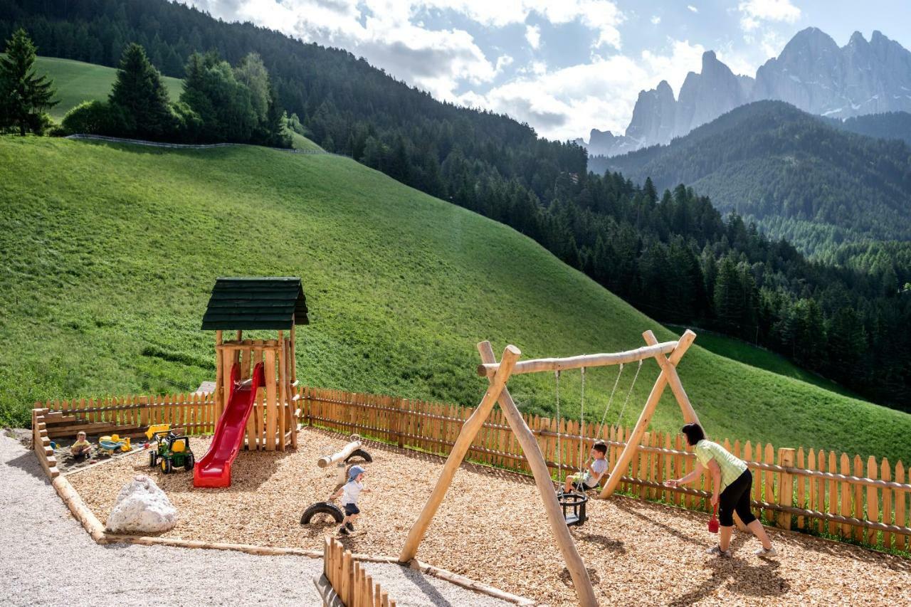 Unterkantiolerhof Funes  Luaran gambar